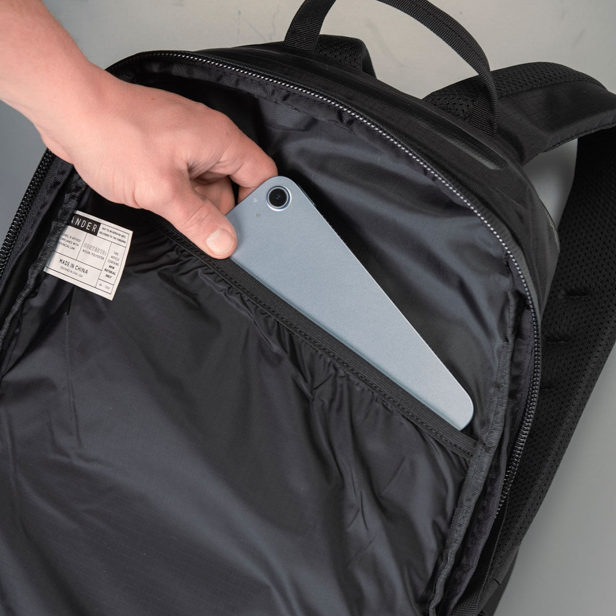 Commuter™ backpack (25L)