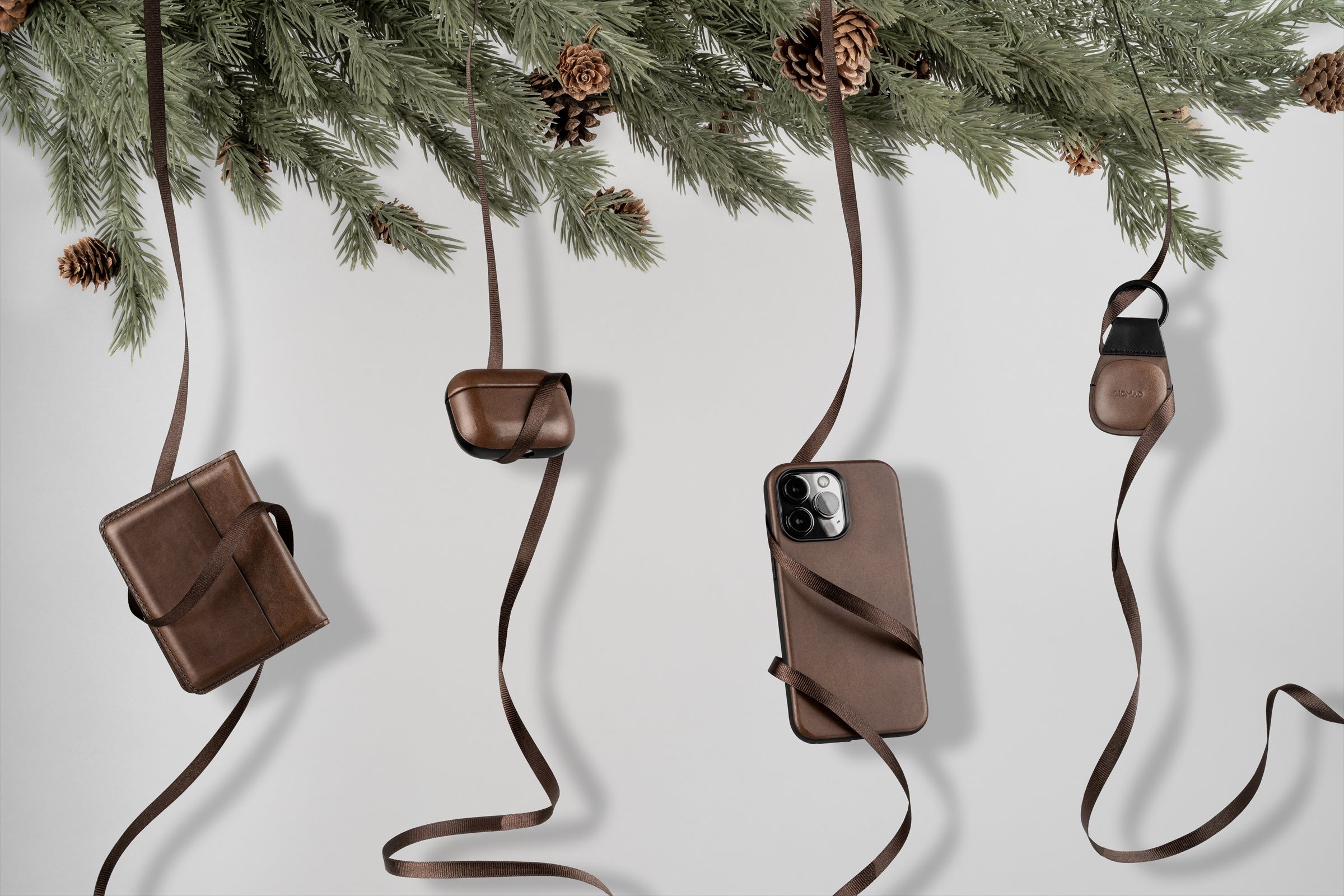 公式】NOMAD（iPhoneグッズブランド）紹介ページ – presume